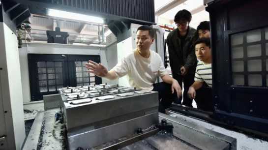 20260414095702-69de0f6e594fe.jpg 南京招商引资、招才引智并举 打造“引育留用”全链条