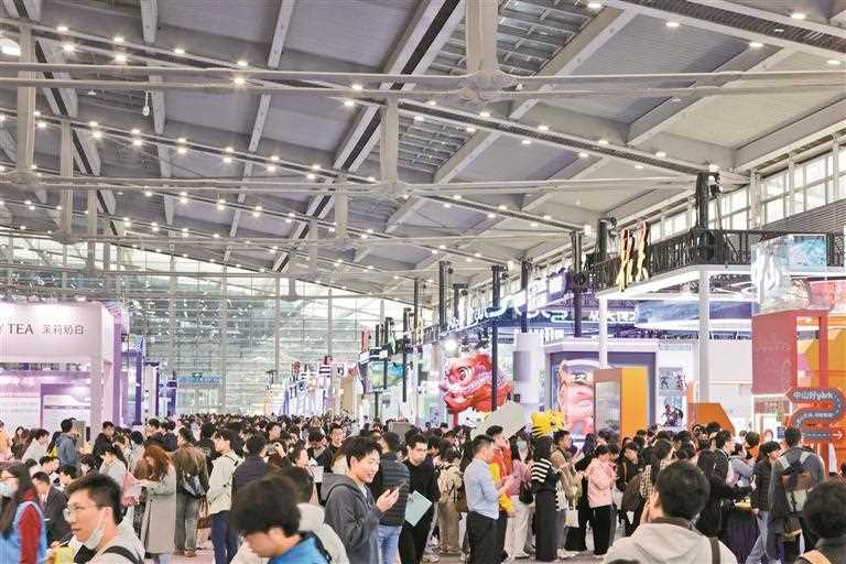 20260414095809-69de0fb1a3a39.jpg 这场招聘会解锁广东引才聚才“新密码”