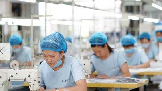 20260414100152-69de109077d87.jpg 帮扶车间圆了农民工“家门口”上班梦