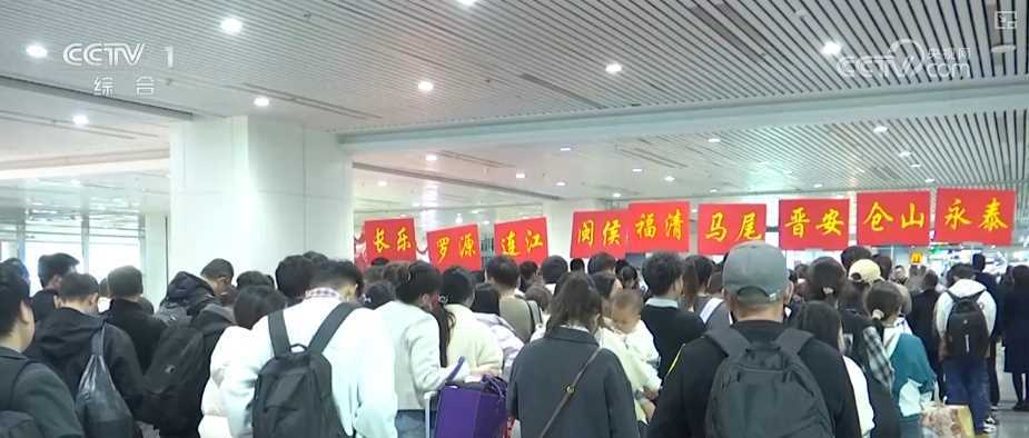 20260414100659-69de11c39b34d.jpg 稳岗就业惠民生 暖心举措助力务工人员从“家门口”直达“厂门口”