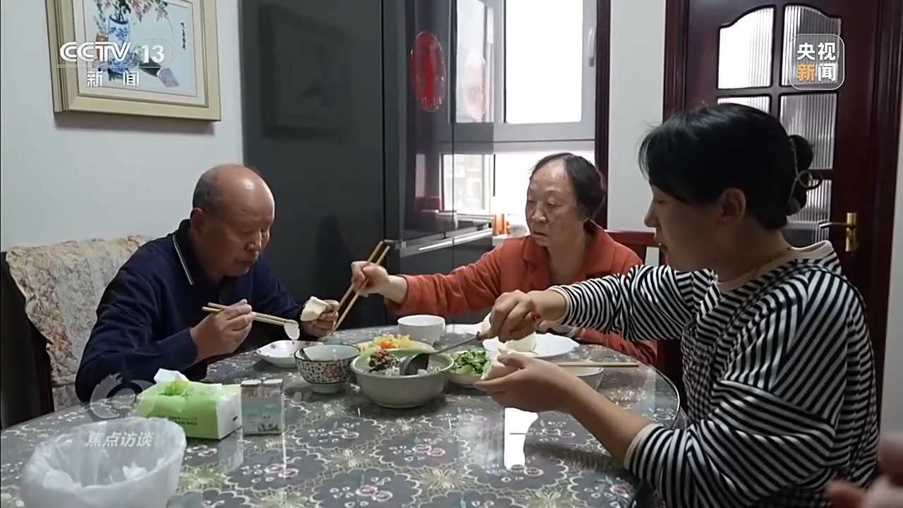 20260414101330-69de134a90630.jpg 焦点访谈丨技能充电 “职”引未来