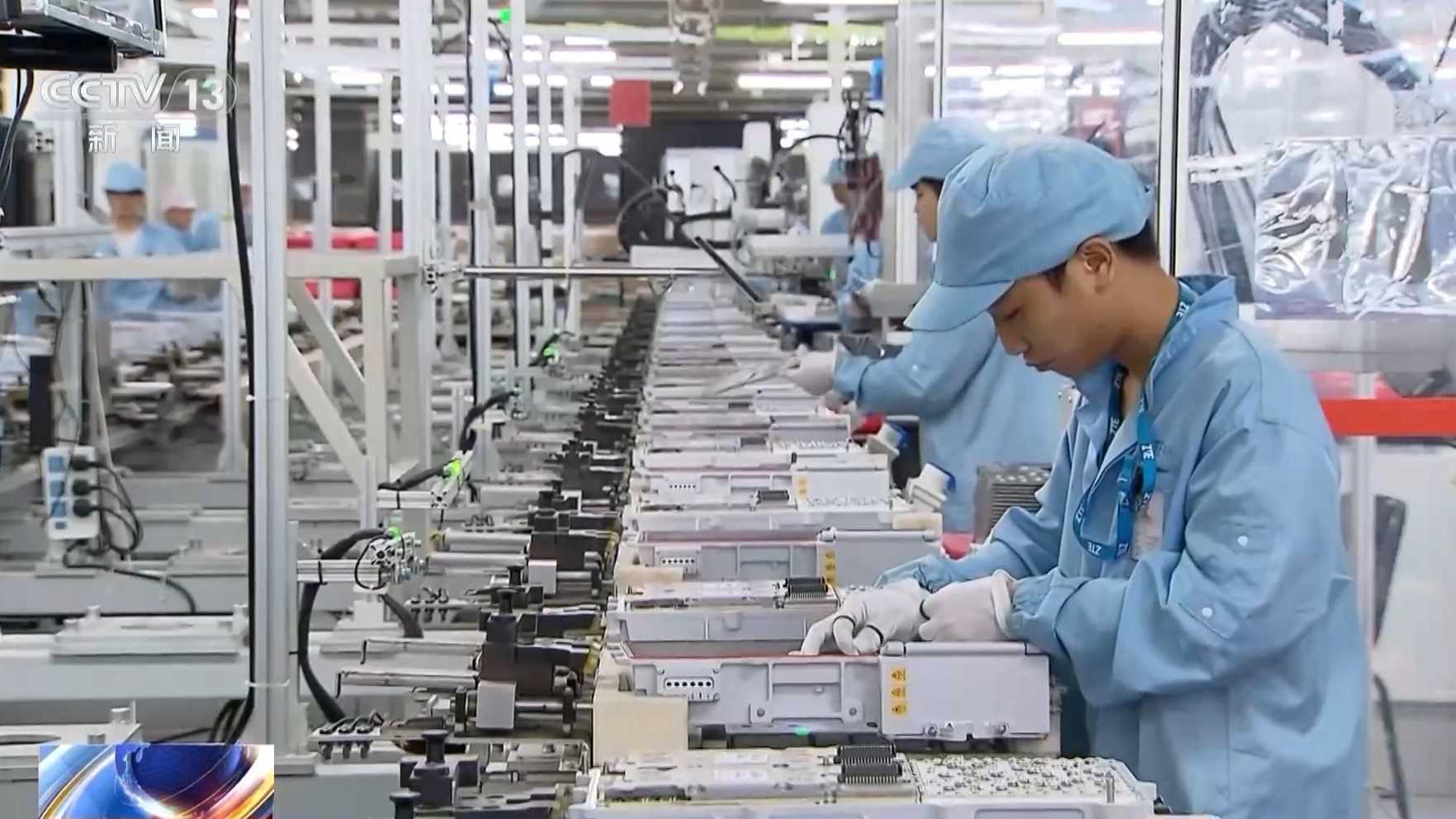 视频丨无人机群飞行规划员、烧烤料理师……这些新职业带来哪些变化和新机遇？