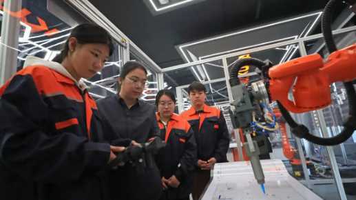 辽宁鞍山把招聘直播间搬进企业生产线网赚项目-副业赚钱-互联网创业-资源整合青创网