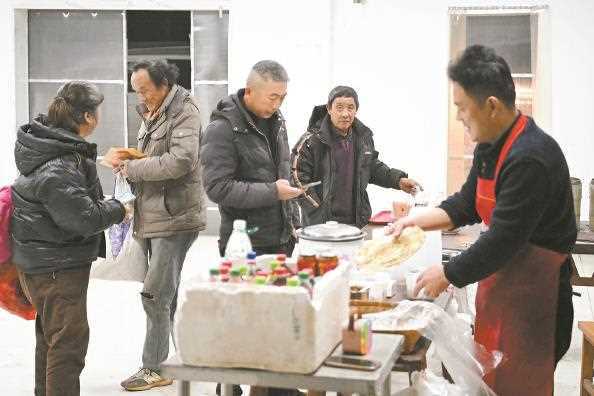 上海：马路市场升级“零工驿站”变化有哪些