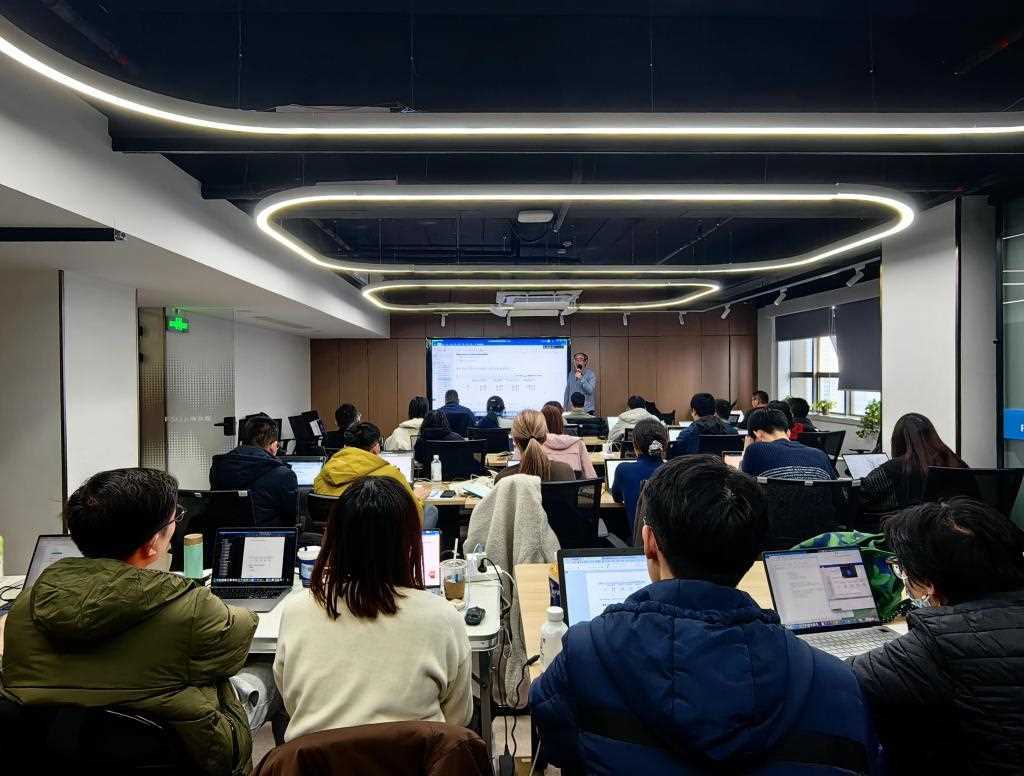 上海：人工智能训练师成为冉冉升起的新职业