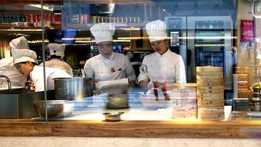 “妈妈食堂”让就业带娃两不误网赚项目-副业赚钱-互联网创业-资源整合青创网