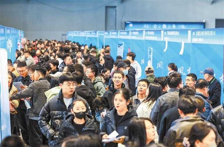 “春风”送岗暖民心——甘肃多地稳就业一线观察